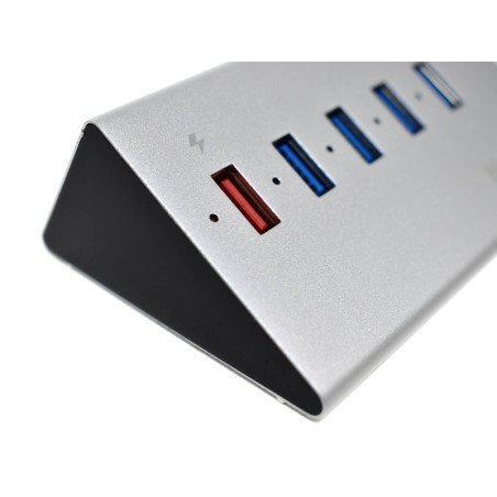 HUB 4 Puertos 3.0 + 1 puerto QC Carga rapida NISUTA NSUH053Q