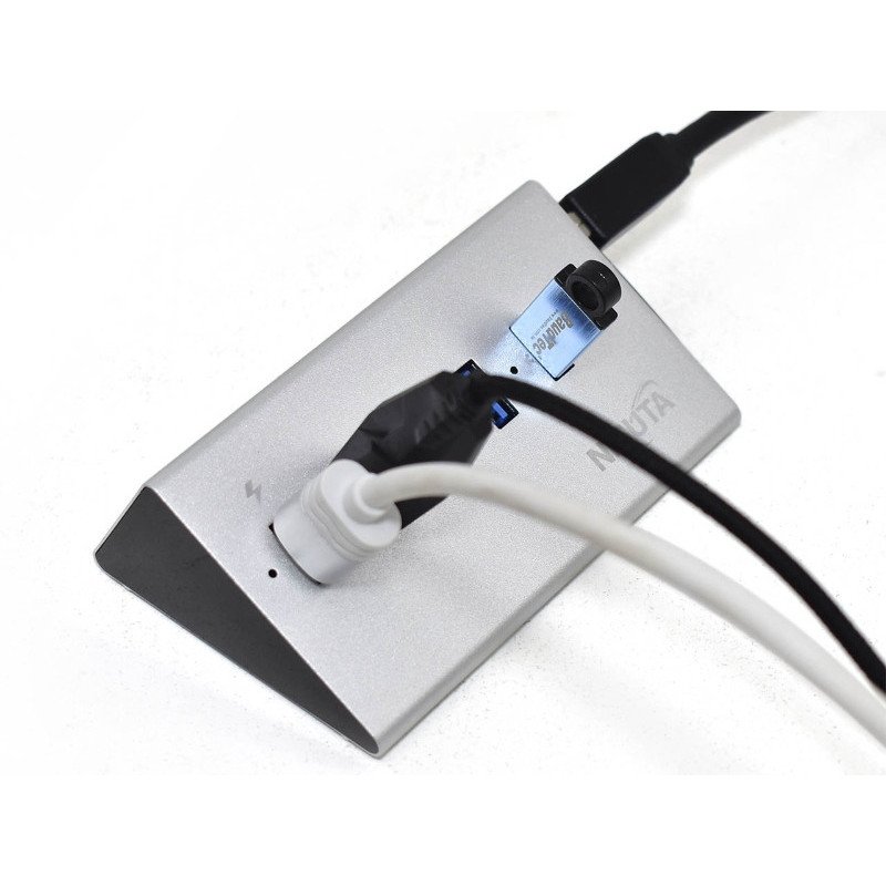 HUB 4 Puertos 3.0 + 1 puerto QC Carga rapida NISUTA NSUH053Q