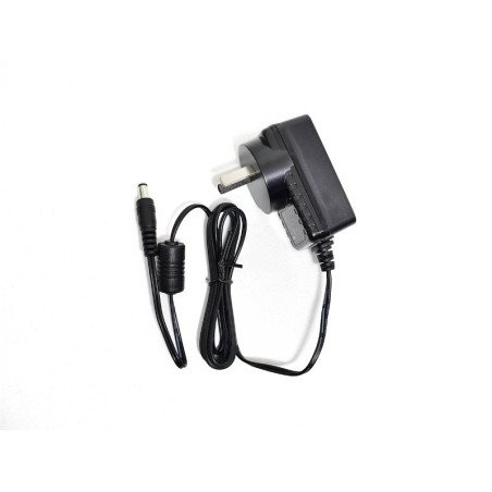 HUB 4 Puertos 3.0 + 1 puerto QC Carga rapida NISUTA NSUH053Q