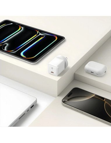 Cargador Tipo C Spigen Essential 30W con cable Tipo C (EE301AR)